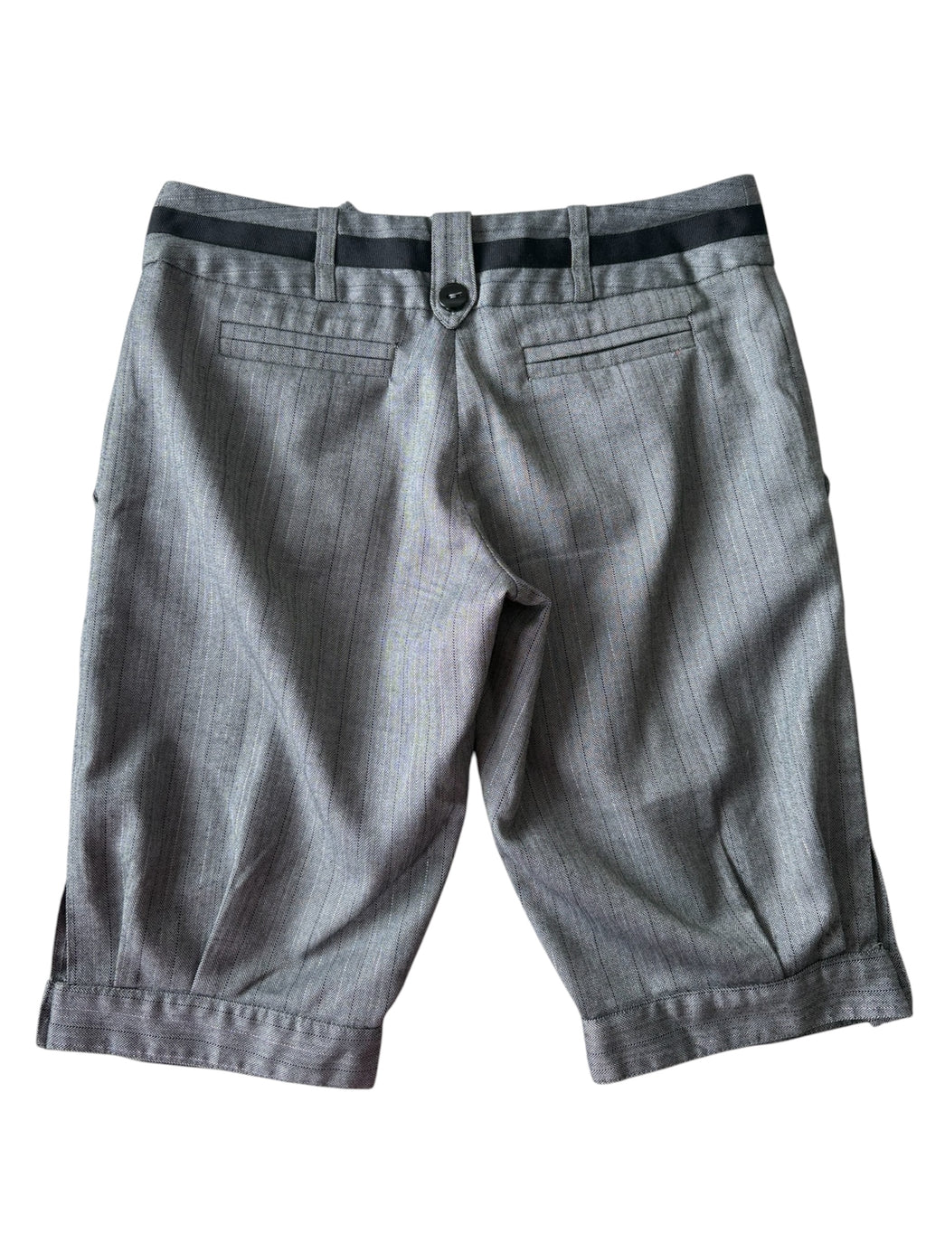 2000s pleated long shorts with bow!